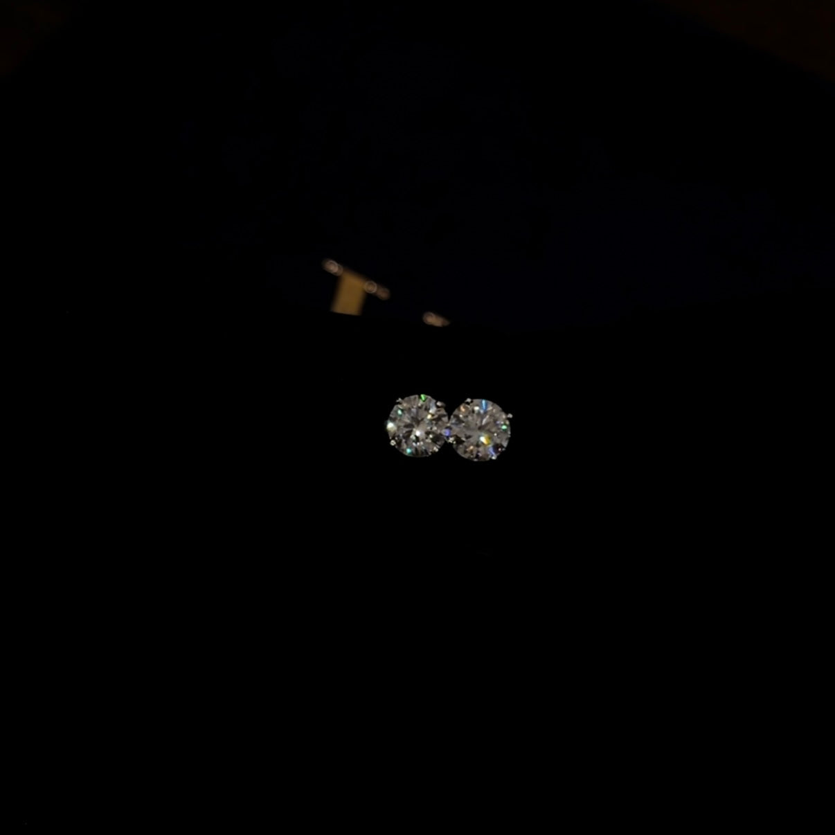 2CT STUD EARRINGS