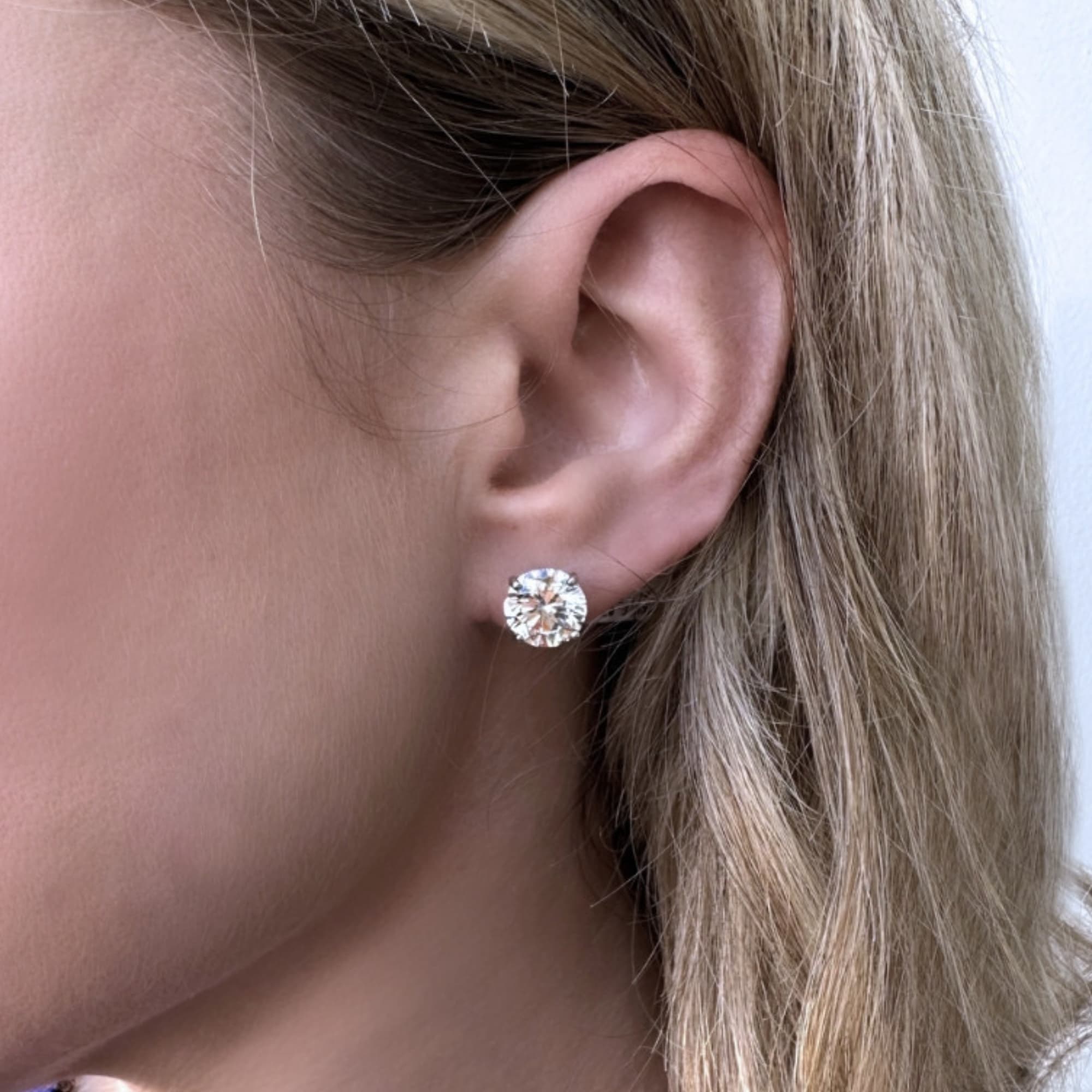 3CT STUD EARRINGS